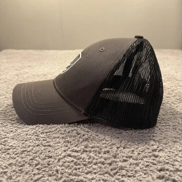 Kuhl Hat Cap Snap Back Black Gray Trucker Mesh‎ Embroidered Shield Patch Mens - Picture 5 of 9